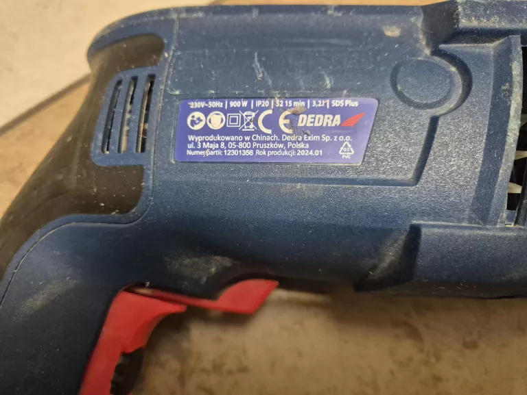 mlotowiertarka-dedra-ded-900-walizka-predkosc-obrotowa-1300