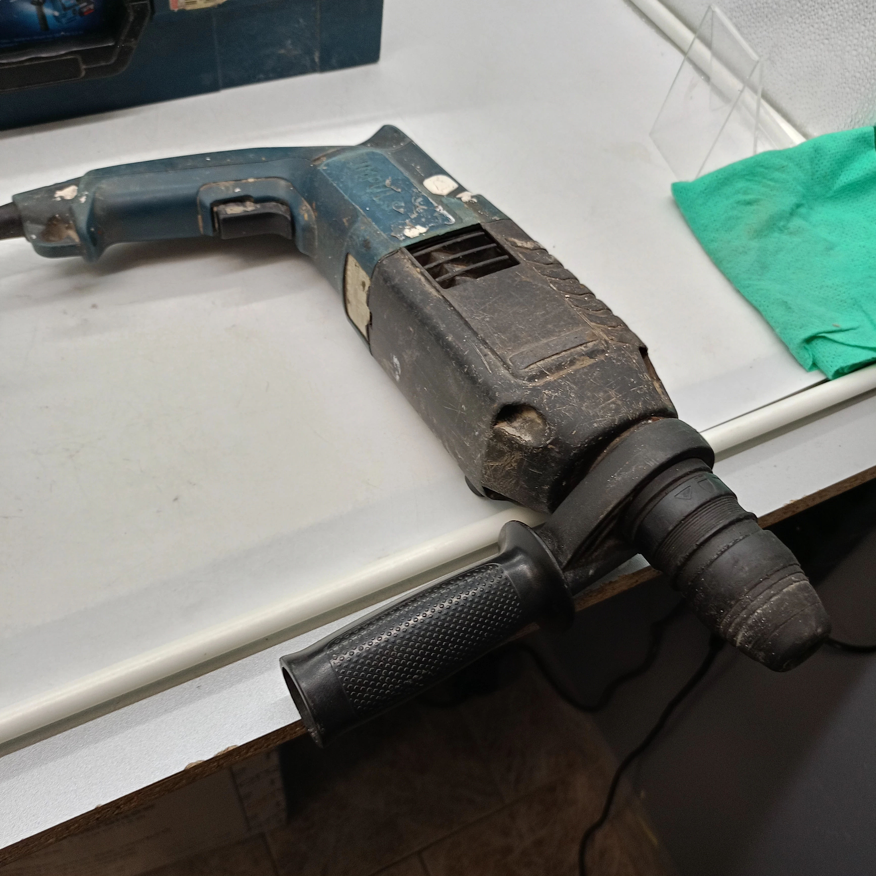 mlotowiertarka-bosch-600w-stan-11323-2