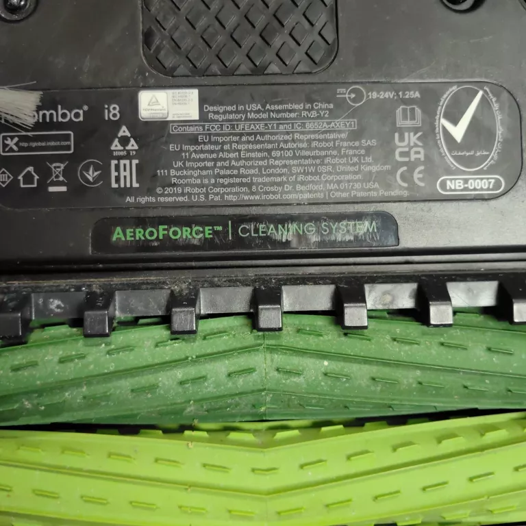 robot-sprzatajacy-irobot-roomba-combo-i8-komplet-stan-11323-2