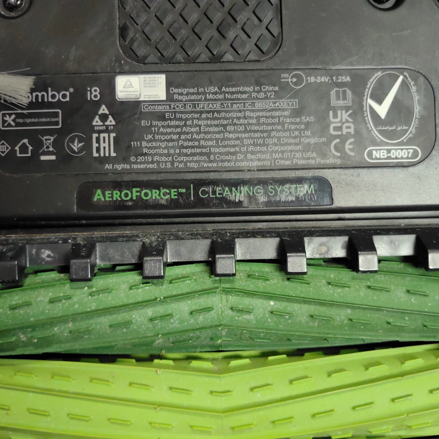 robot-sprzatajacy-irobot-roomba-combo-i8-komplet-stan-11323-2