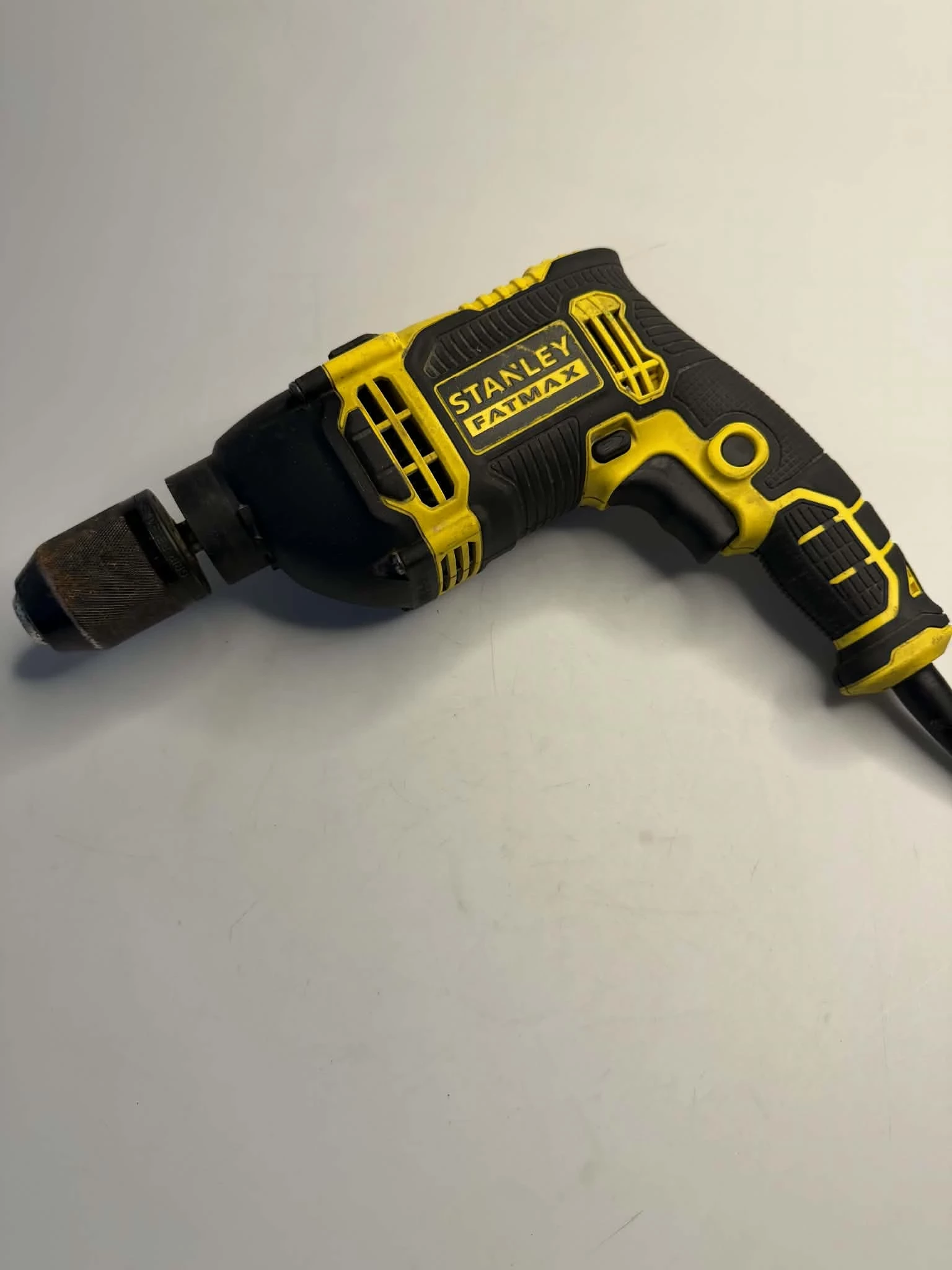wiertarka-udarowa-stanley-fmeh750-750w-pilsudskiego-91-zawiercie