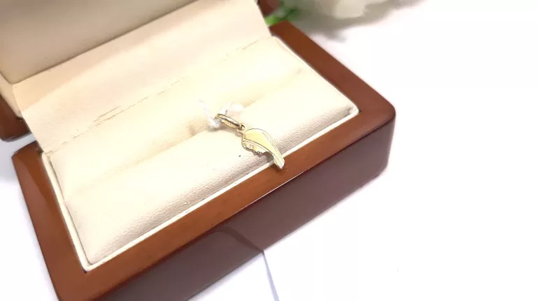 zlota-zawieszka-041-g-585-rodzaj-2205-16