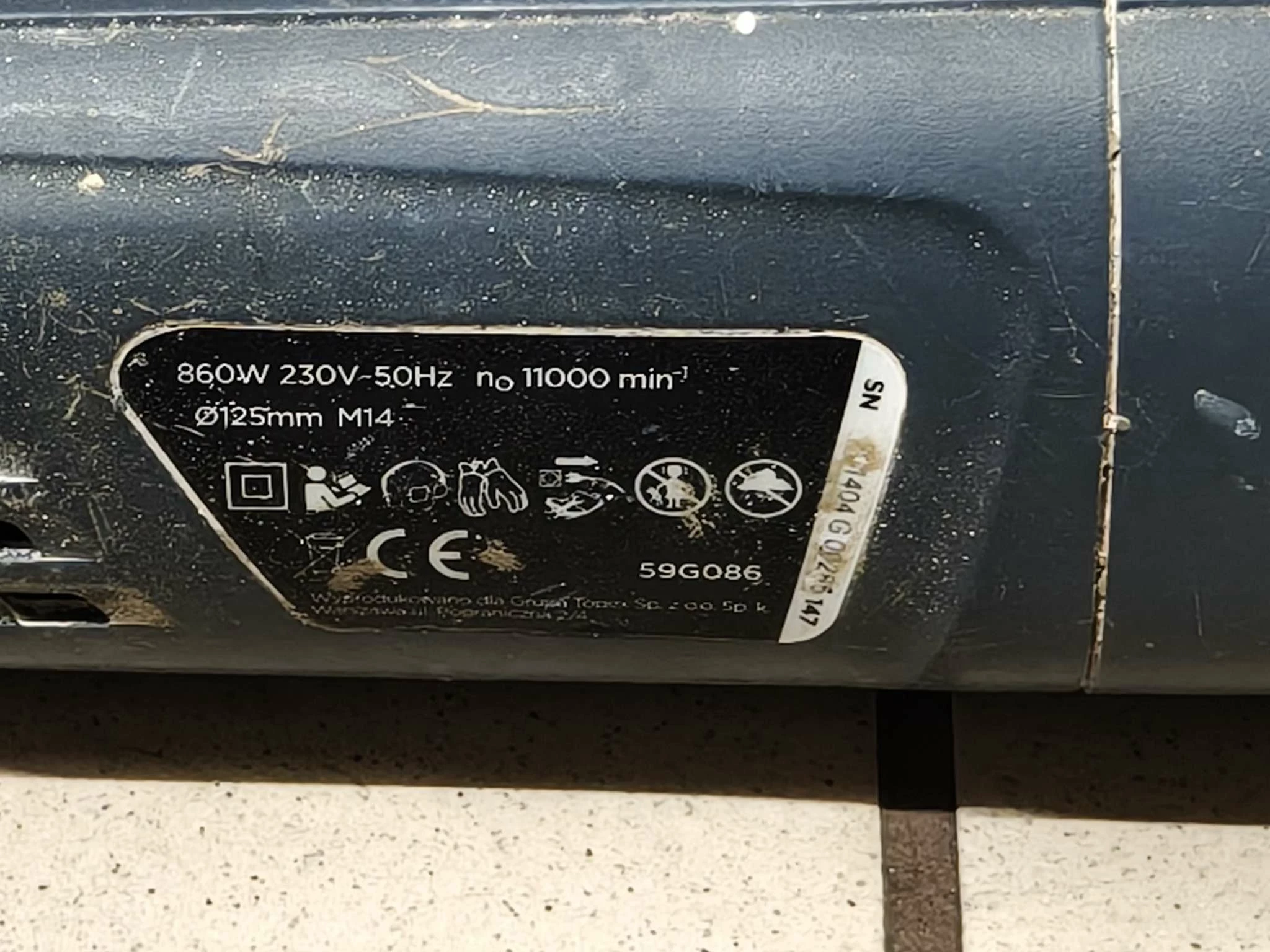 szlifierka-katowa-sieciowe-graphite-860w-230v-napiecie-zasilania-23000