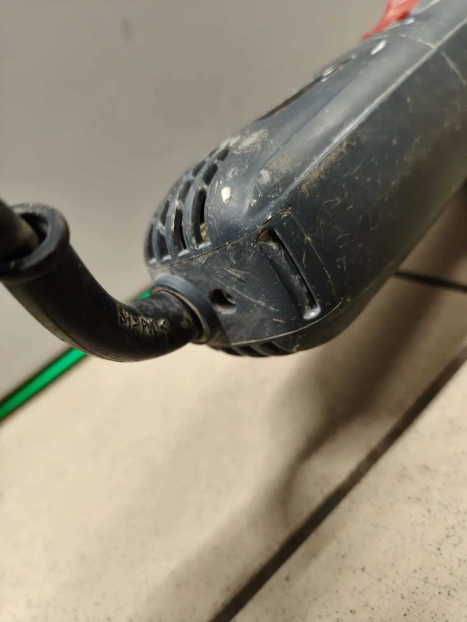 szlifierka-katowa-sieciowe-graphite-860w-230v-marka-248811-950541