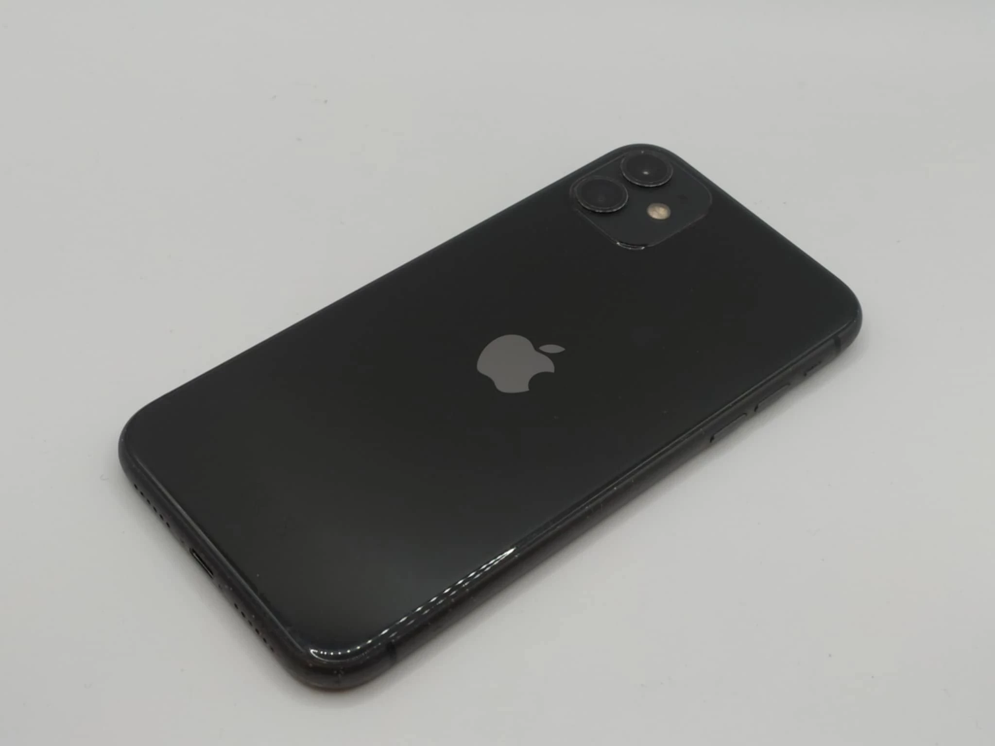 apple-iphone-11-256-gb-bateria-76-wbudowana-pamiec-202869-214185