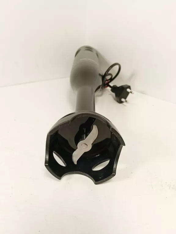 blender-reczny-home-essentians-stan-11323-2