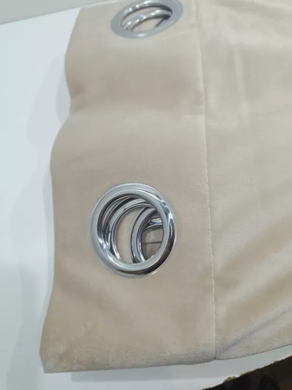 zaslony-pepco-135x260-cm-marka-248811-958954