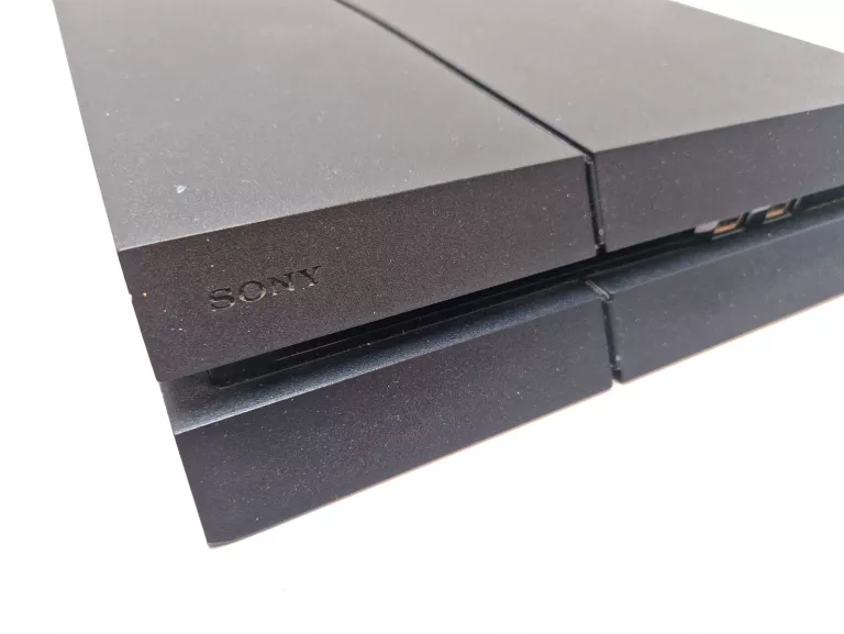 konsola-ps4-clasic-2-pady-1tb-okab-stan-11323-2