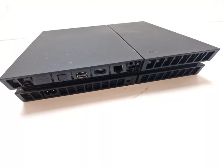 konsola-ps4-clasic-2-pady-1tb-okab-wersja-130590-1