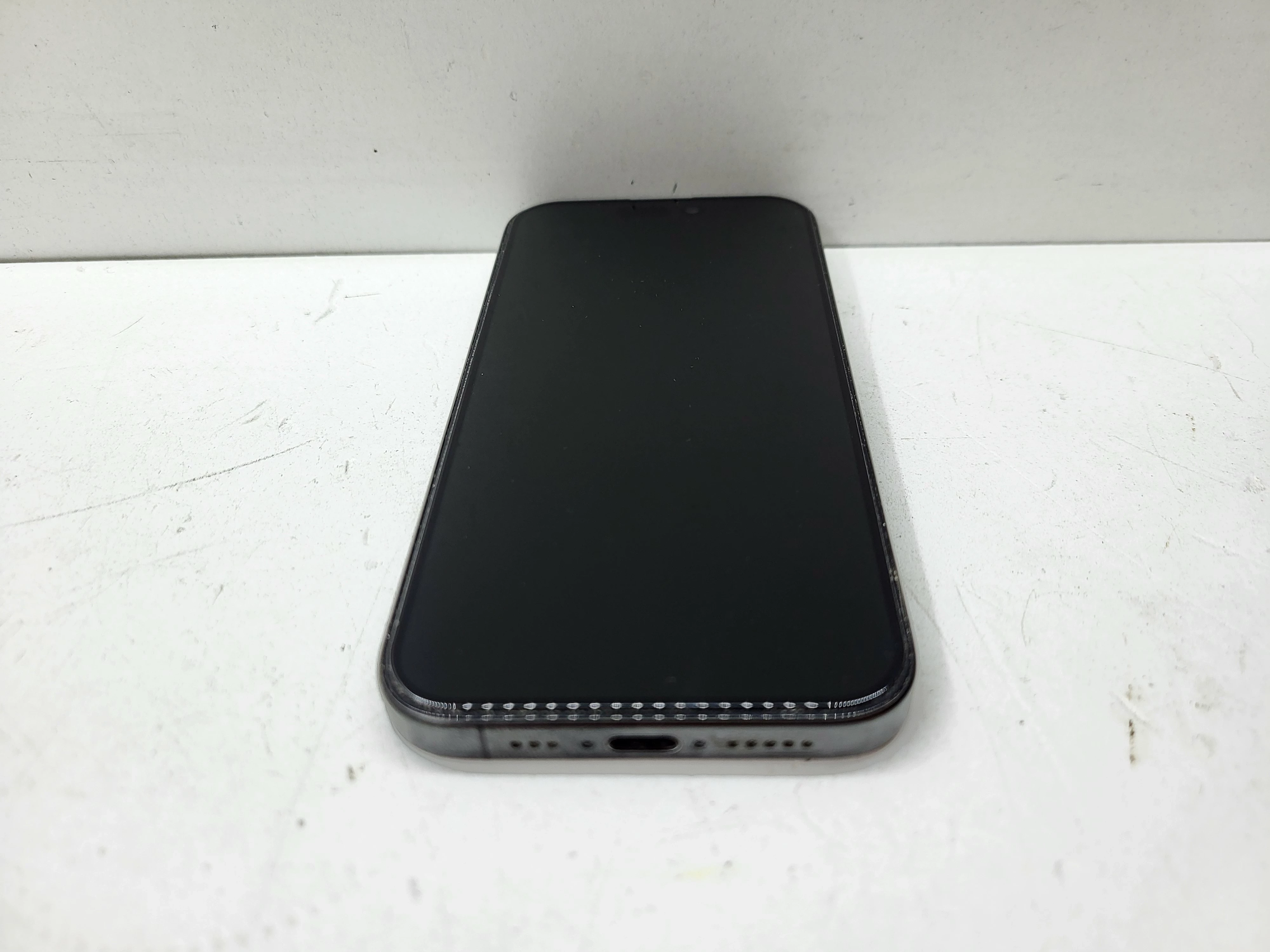 apple-iphone-15-pro-256gb-100-bateria-stan-11323-2