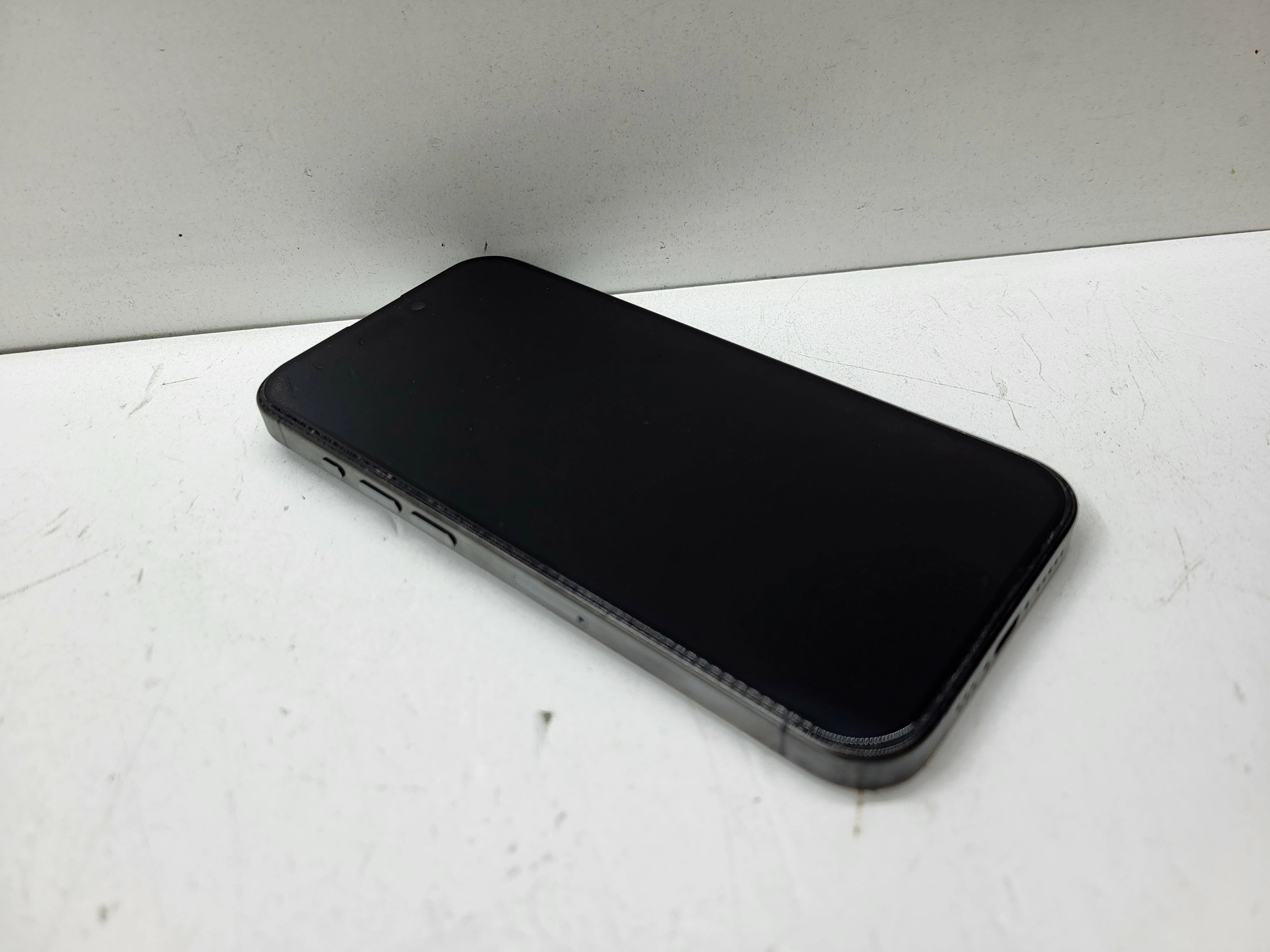 apple-iphone-15-pro-256gb-kod-producenta-mtv13pxa