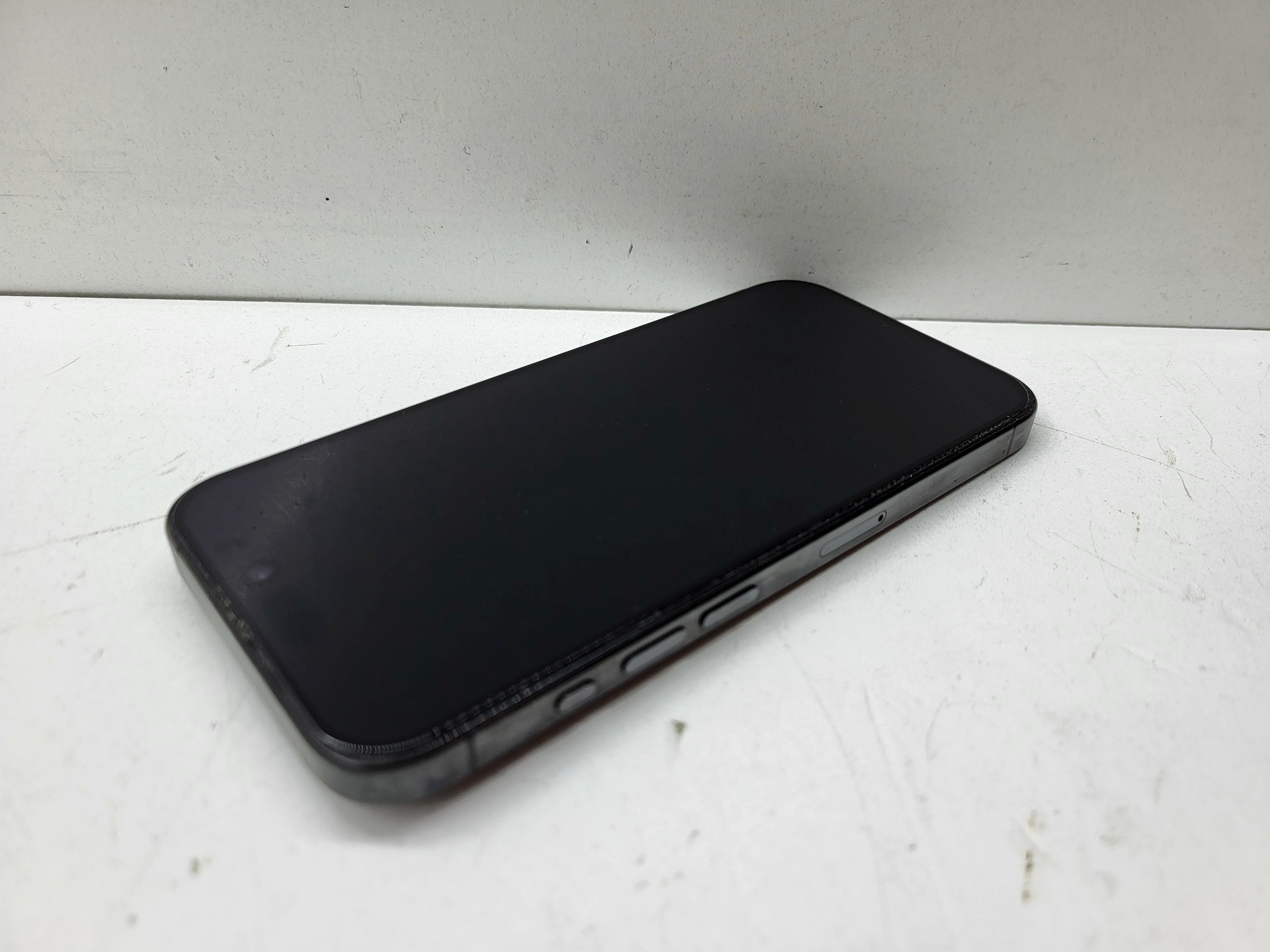 apple-iphone-15-pro-256gb-typ-202685-212929