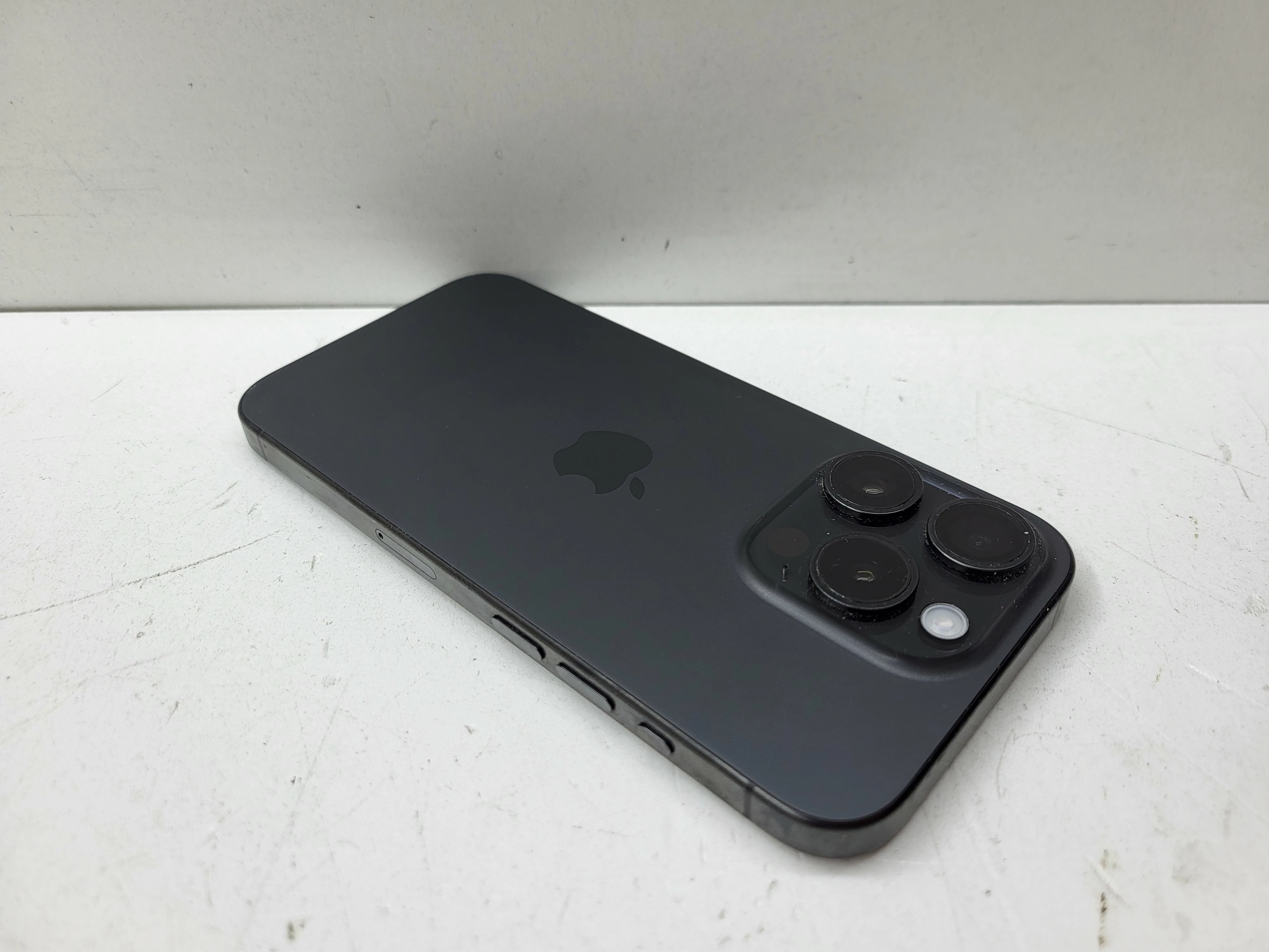 apple-iphone-15-pro-256gb-pamiec-ram-202865-214113