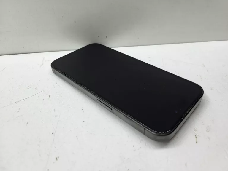 apple-iphone-15-pro-256gb-100-bateria-przekatna-ekranu-610