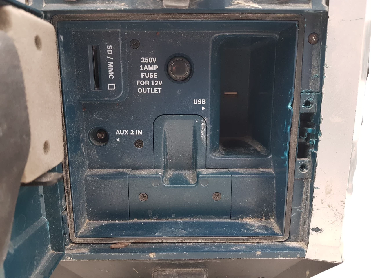 radio-budowlane-bosch-professional-gml50-50w-aku-40ah-seria-gml