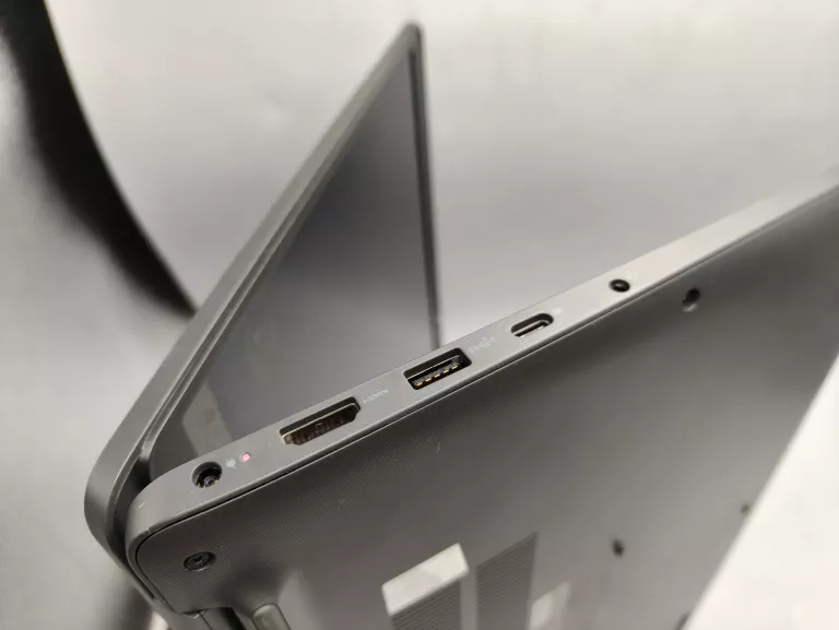 laptop-dell-latitude-3540-i5-1335u-16gb-512gb-ssd-seria-procesora-4366-20