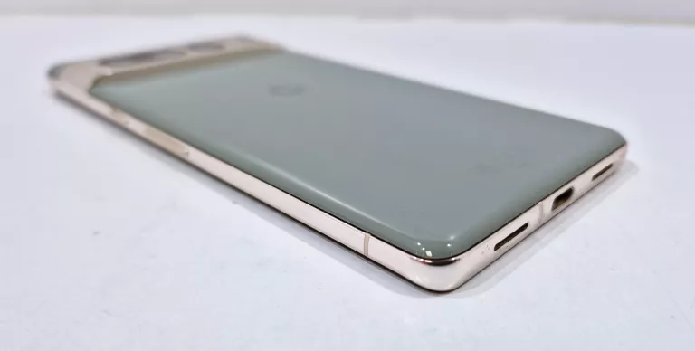 telefon-google-pixel-7-pro-12128-gb-przekatna-ekranu-670