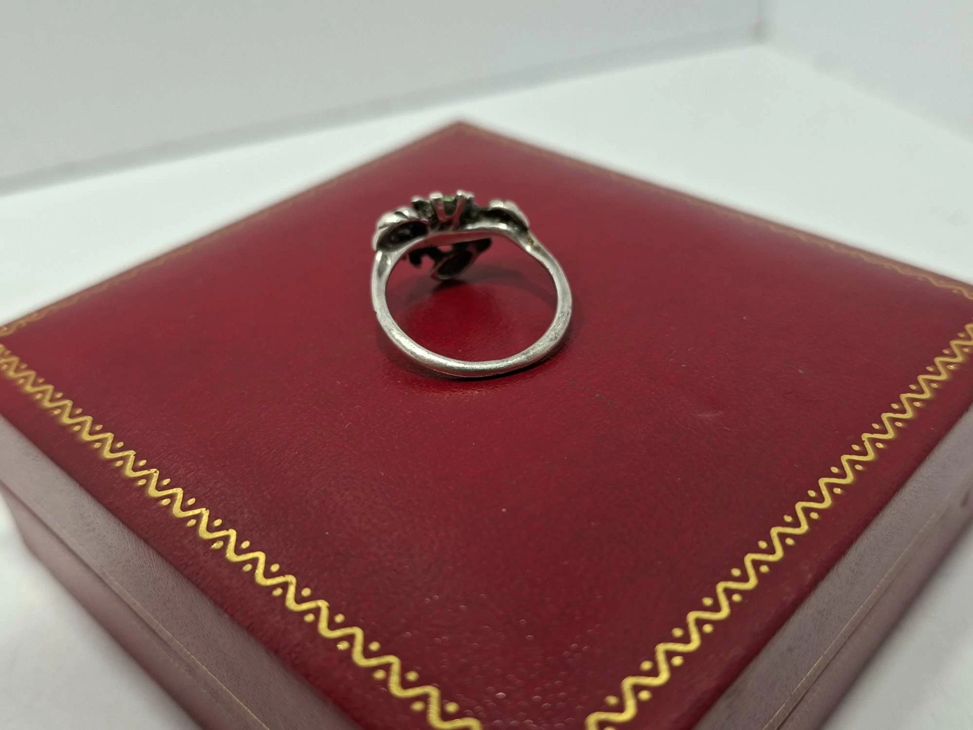 piekny-srebrny-pierscionek-319g925-stan-11323-2