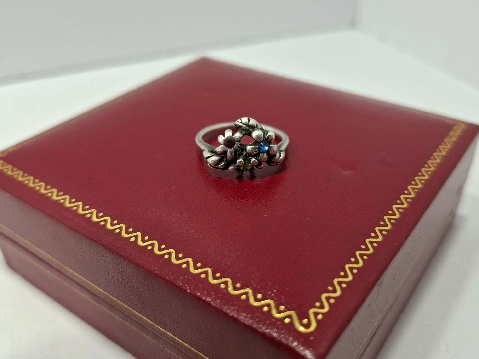 piekny-srebrny-pierscionek-319g925-bielska-45-plock