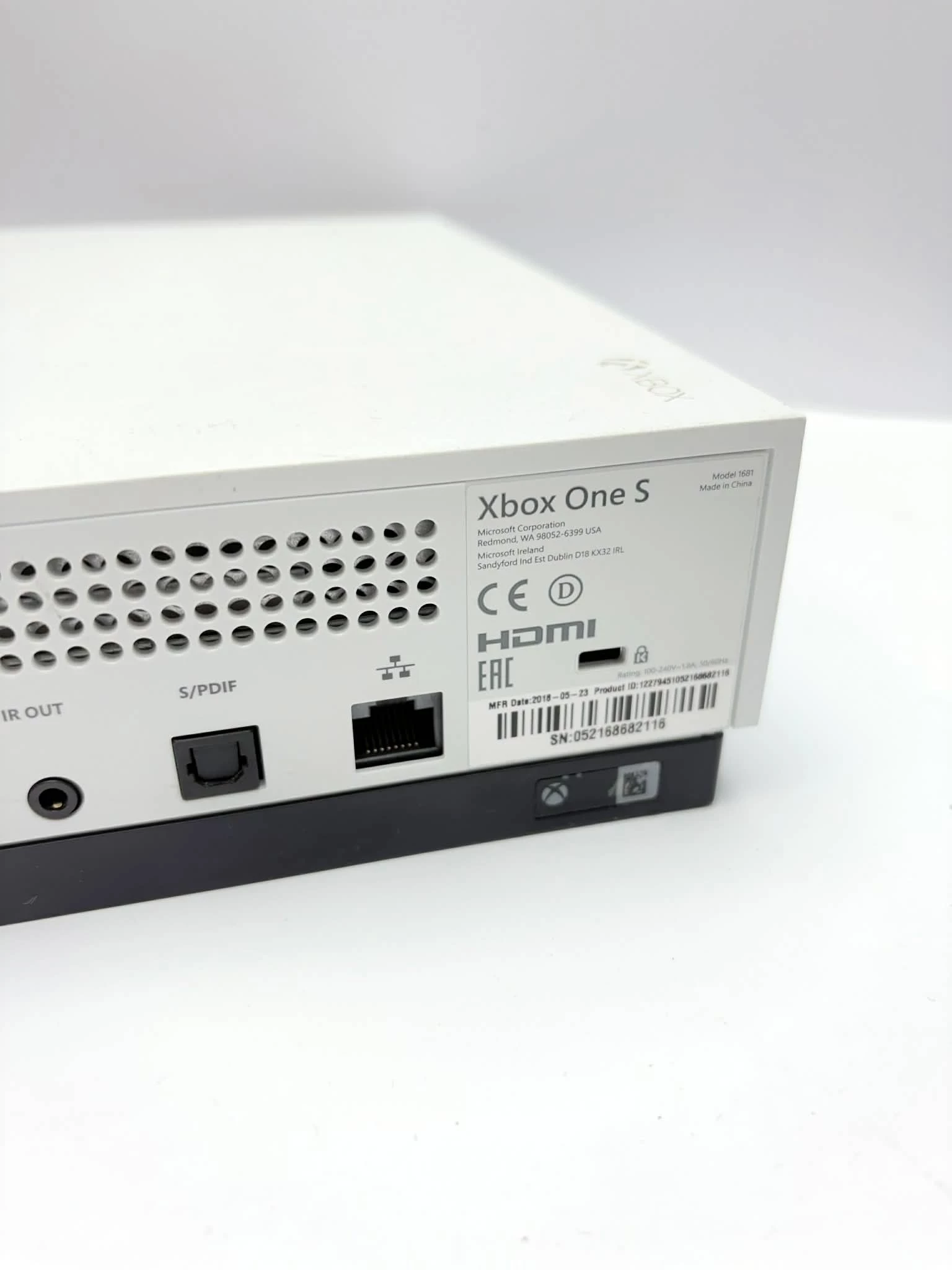konsola-xbox-one-s-pad-liczba-kontrolerow-w-zestawie-205994-225550