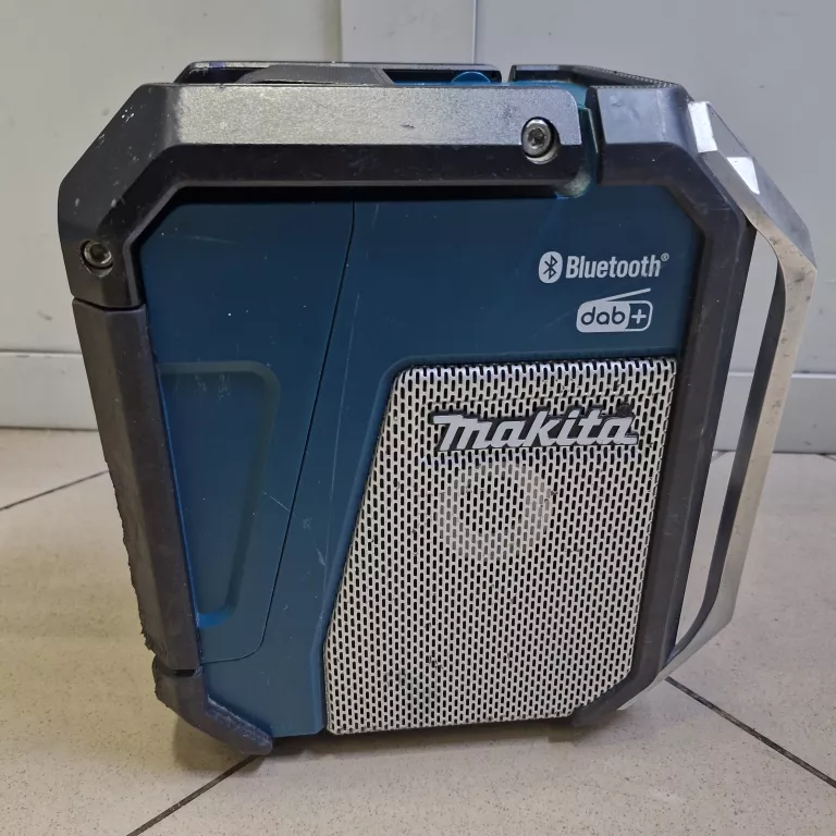 radio-budowlane-makita-dmr115-z-akumulatorem-18v-5ah-kod-producenta-dmr115