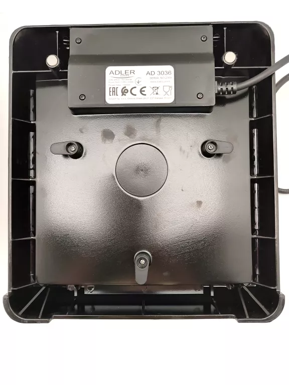 gofrownica-na-4-duze-gofry-chrupiace-xxl-solidna-gruba-kratka-1500w-adler-kod-producenta-ad3036