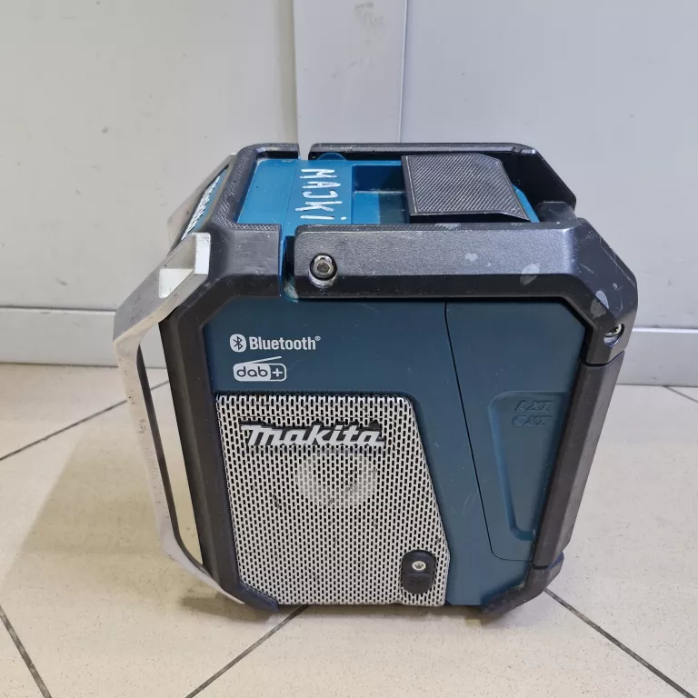 radio-budowlane-makita-dmr115-z-akumulatorem-18v-5ah-stan-11323-2