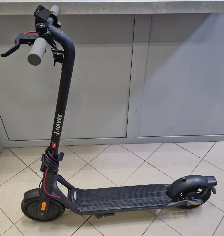hulajnoga-elektryczna-navee-v25-kod-producenta-navee-v25