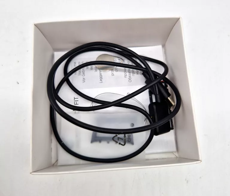 smartwatch-moto-watch-pudelko-ladowarka-stan-11323-2