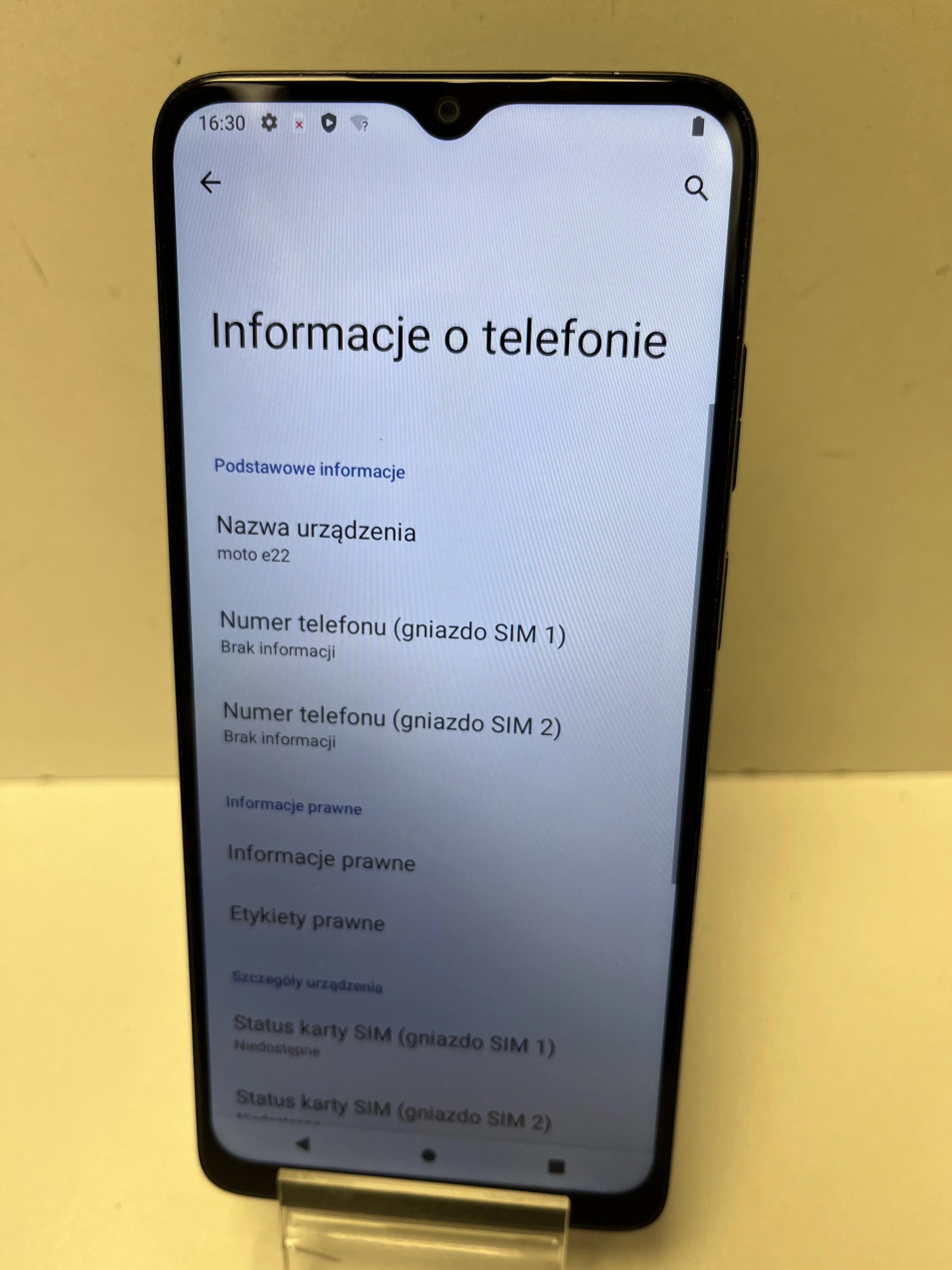 telefon-moto-e22-464gb-przekatna-ekranu-650
