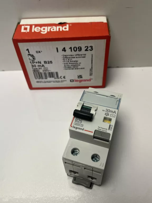 wylacznik-roznicowo-nadpradowy-rcbo-25a-30ma-typ-ac-b-1pn-legrand-410923-osiedle-teatralne-3u15-krakow