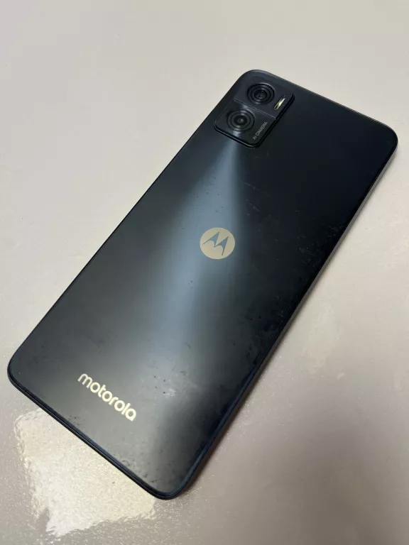 telefon-moto-e22-464gb-pojemnosc-akumulatora-4020