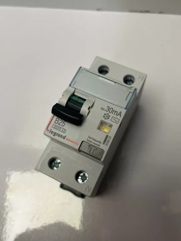 wylacznik-roznicowo-nadpradowy-rcbo-25a-30ma-typ-ac-b-1pn-legrand-410923-marka-248811-950870