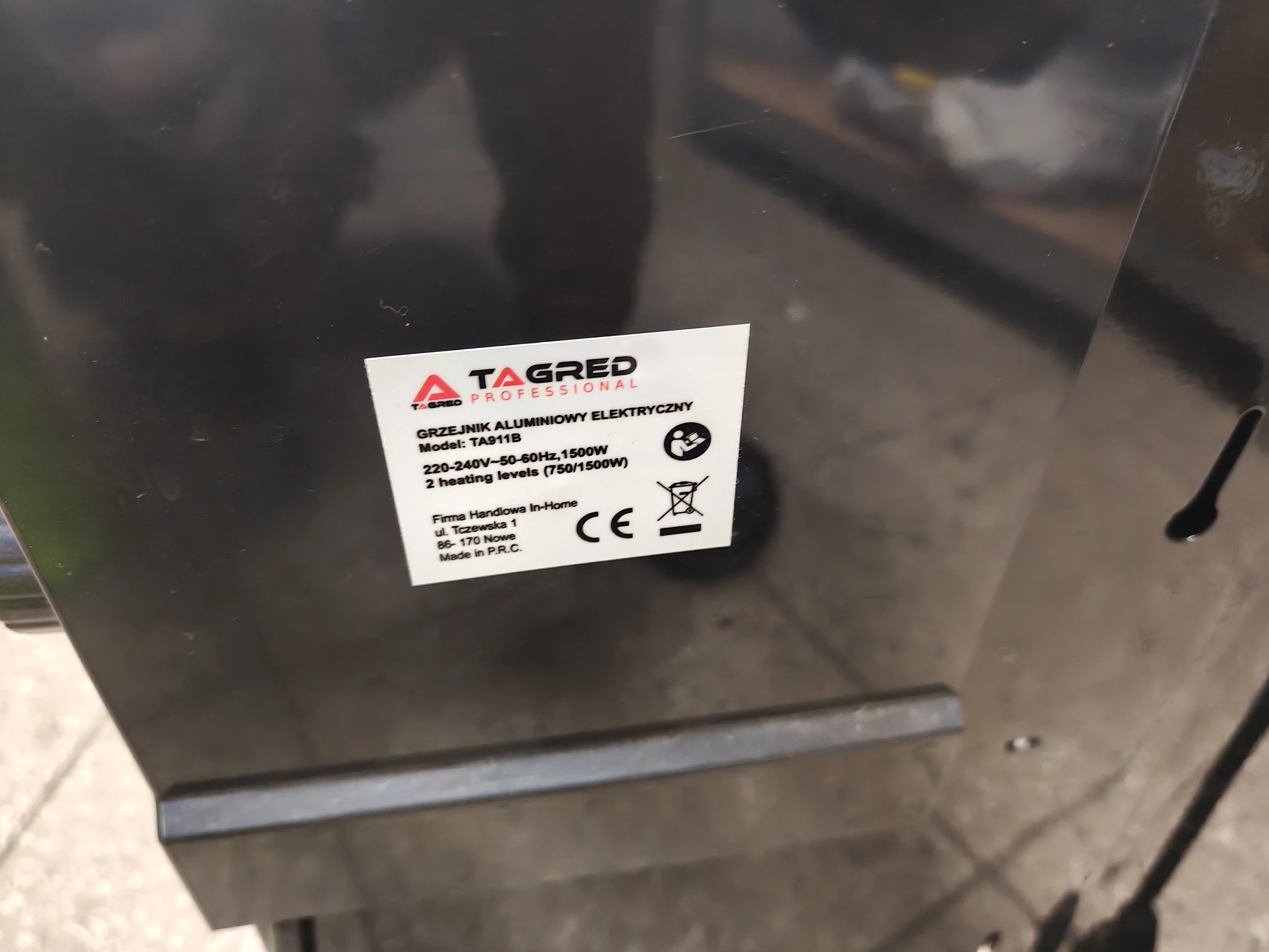 grzejnik-konwektorowy-tagred-1500-w-czarny-ta911b-kolor-130070-8