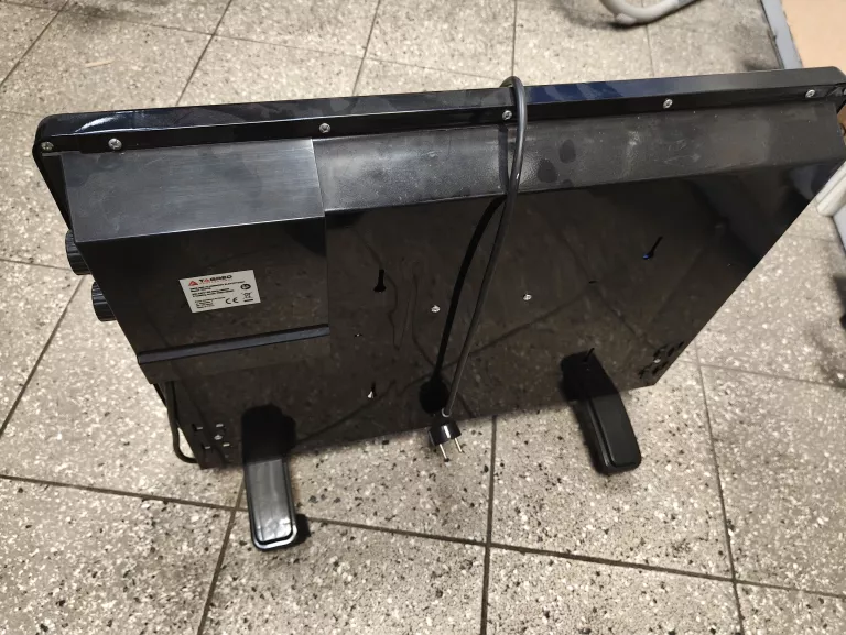 grzejnik-konwektorowy-tagred-1500-w-czarny-ta911b-moc-grzewcza-1500