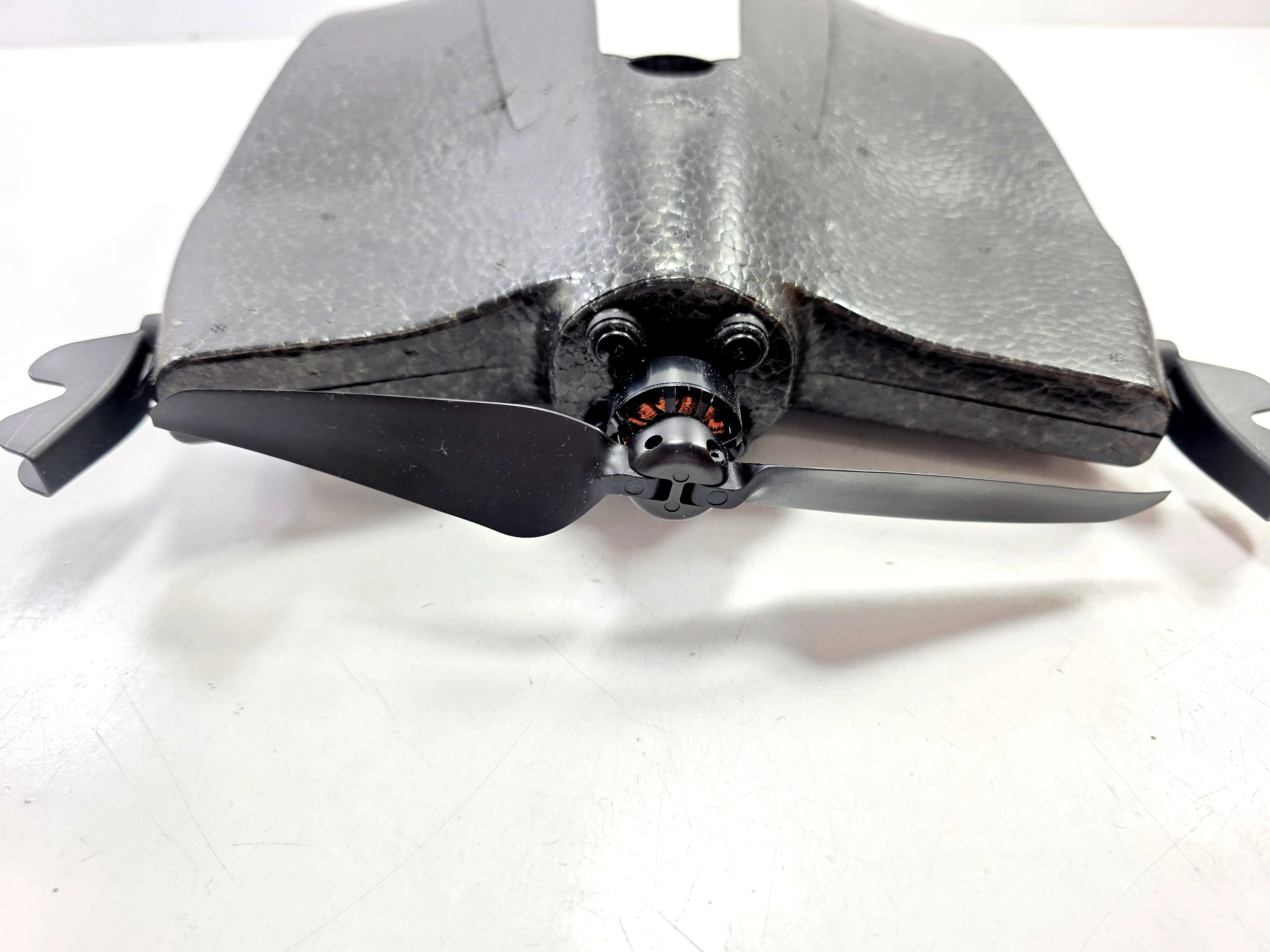 dron-parrot-disco-fpv-komplet-czas-lotu-45