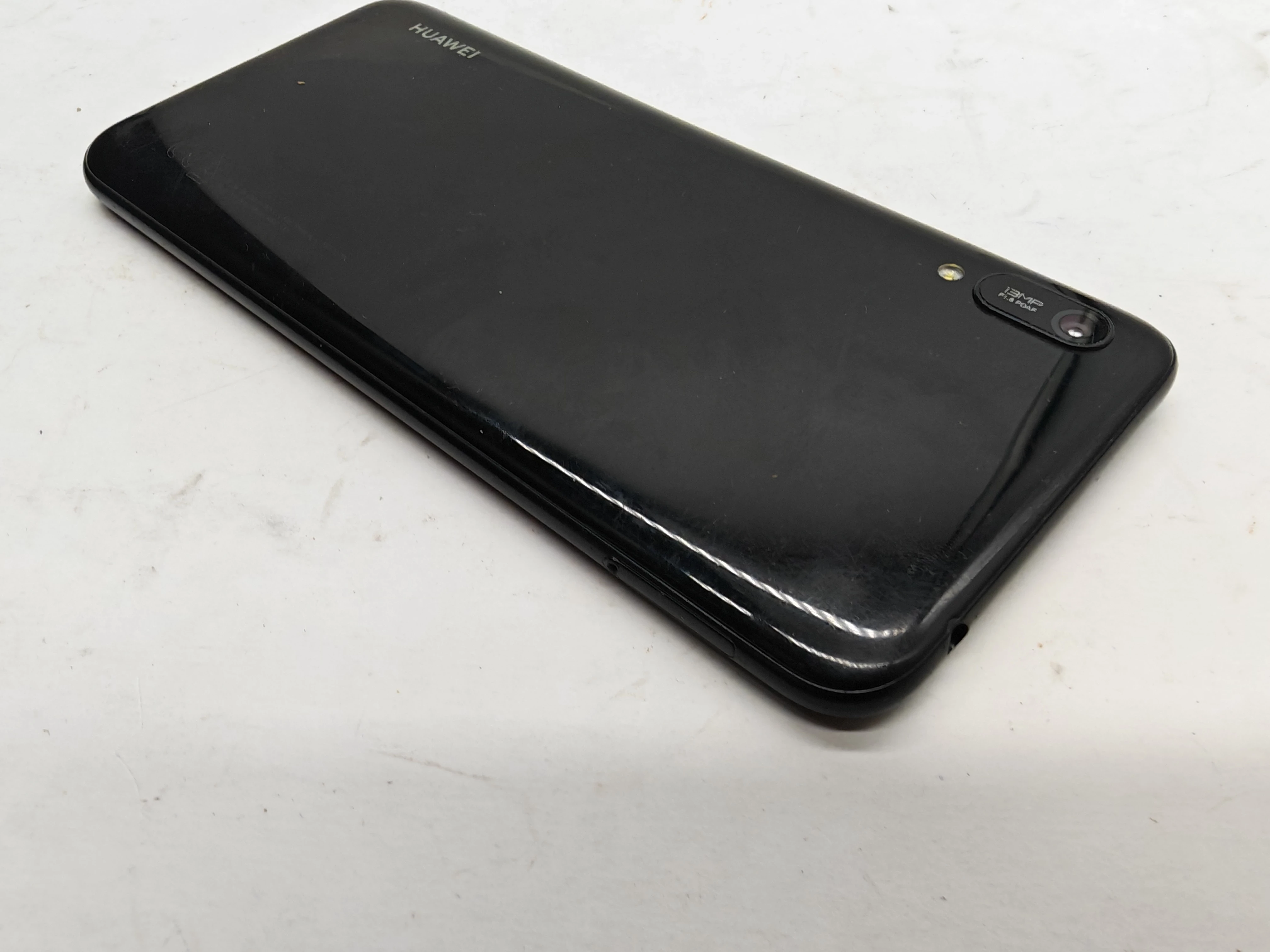 huawei-y6-2019-232gb-13-mp-3000mah-ds-609-kod-producenta-51093rgn