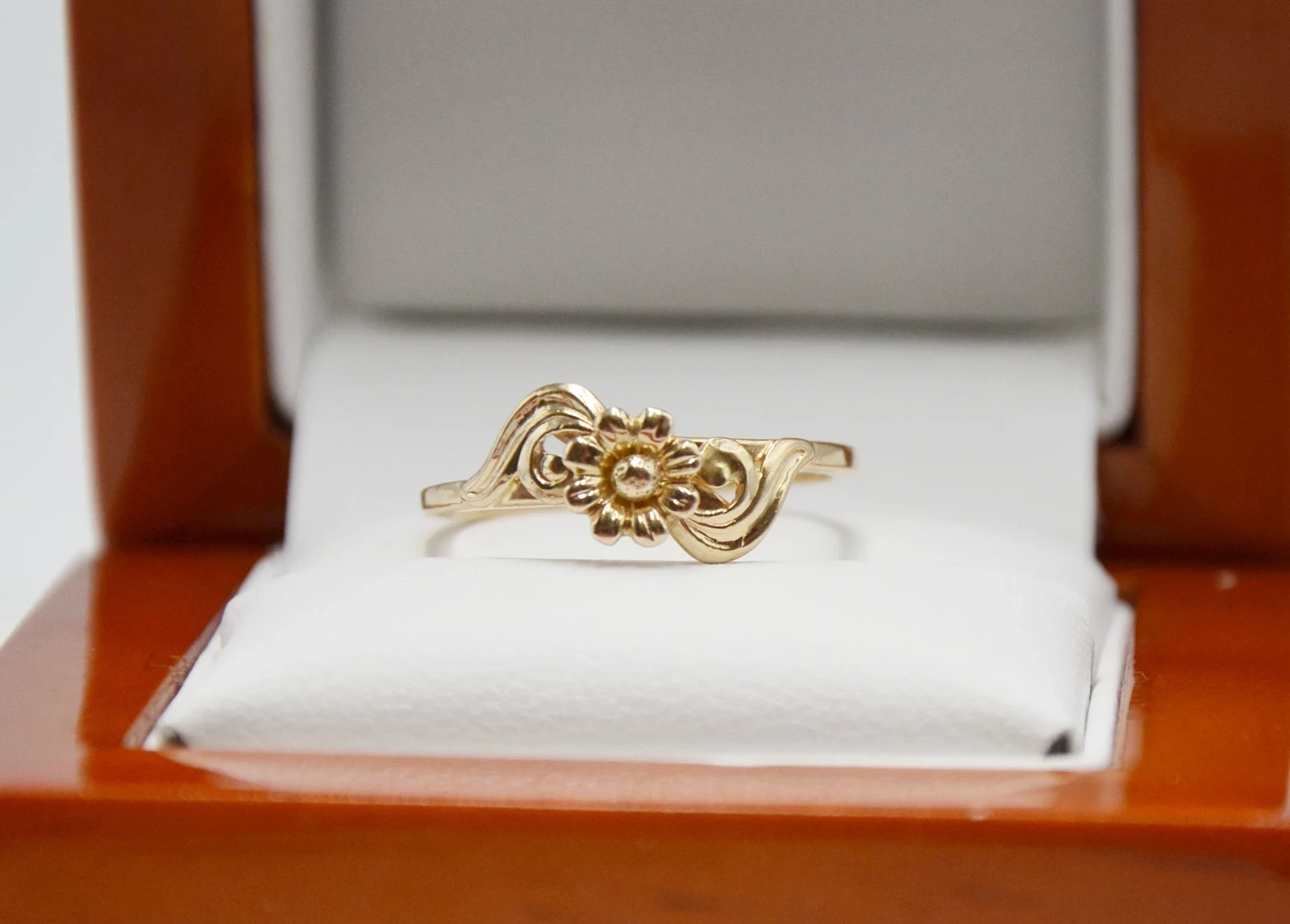 zloty-pierscionek-585-w188g-r14-stan-11323-2