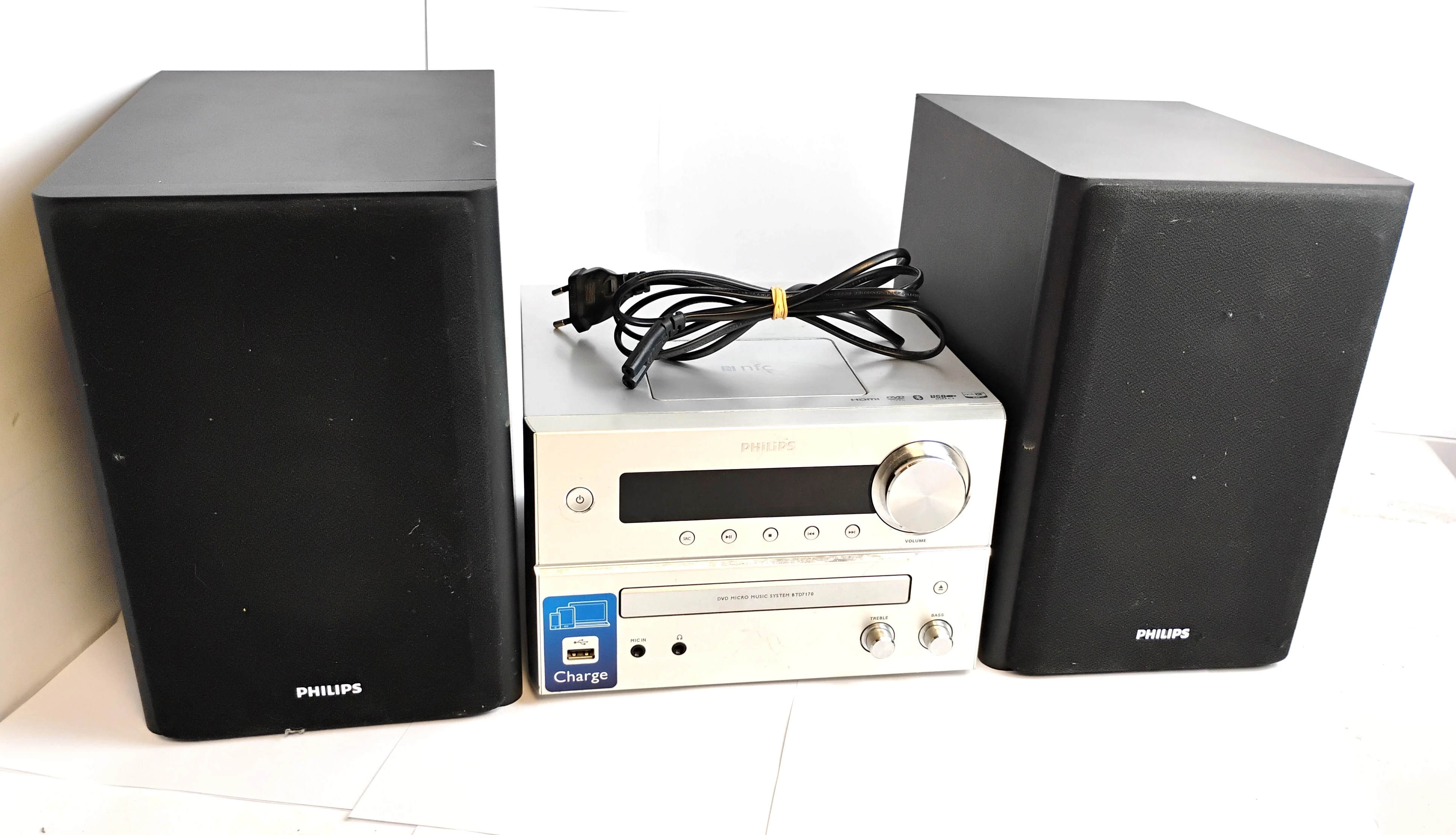 mini-wieza-philips-btd717012-aleja-jana-pawla-ii-9b-reda