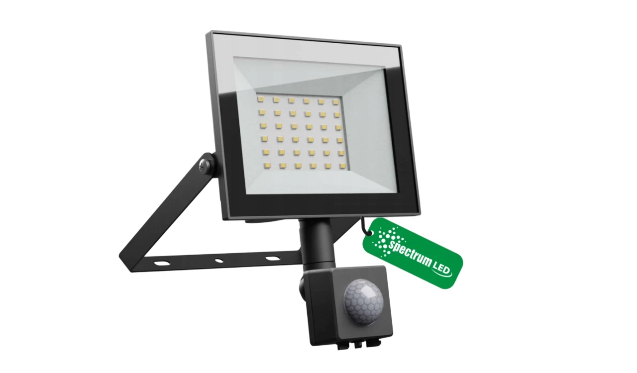 spectrum-naswietlacz-noctis-lux-4-led-30w-zimna-barwa-czujnik-141x185x53-wyszynskiego-54-piekary-spj