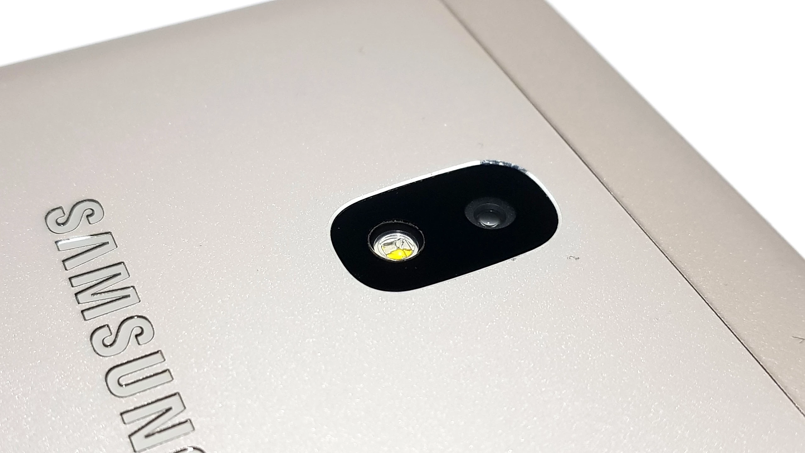 telefon-samsung-j3-2017-216gb-stan-bdb-stan-11323-2