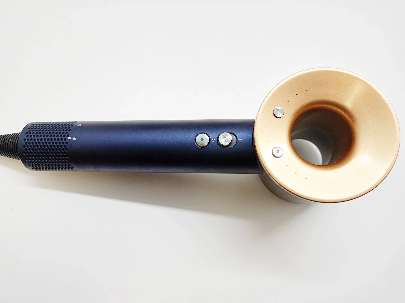 suszarka-do-wlosow-dyson-supersonic-model-hd08-stan-11323-2