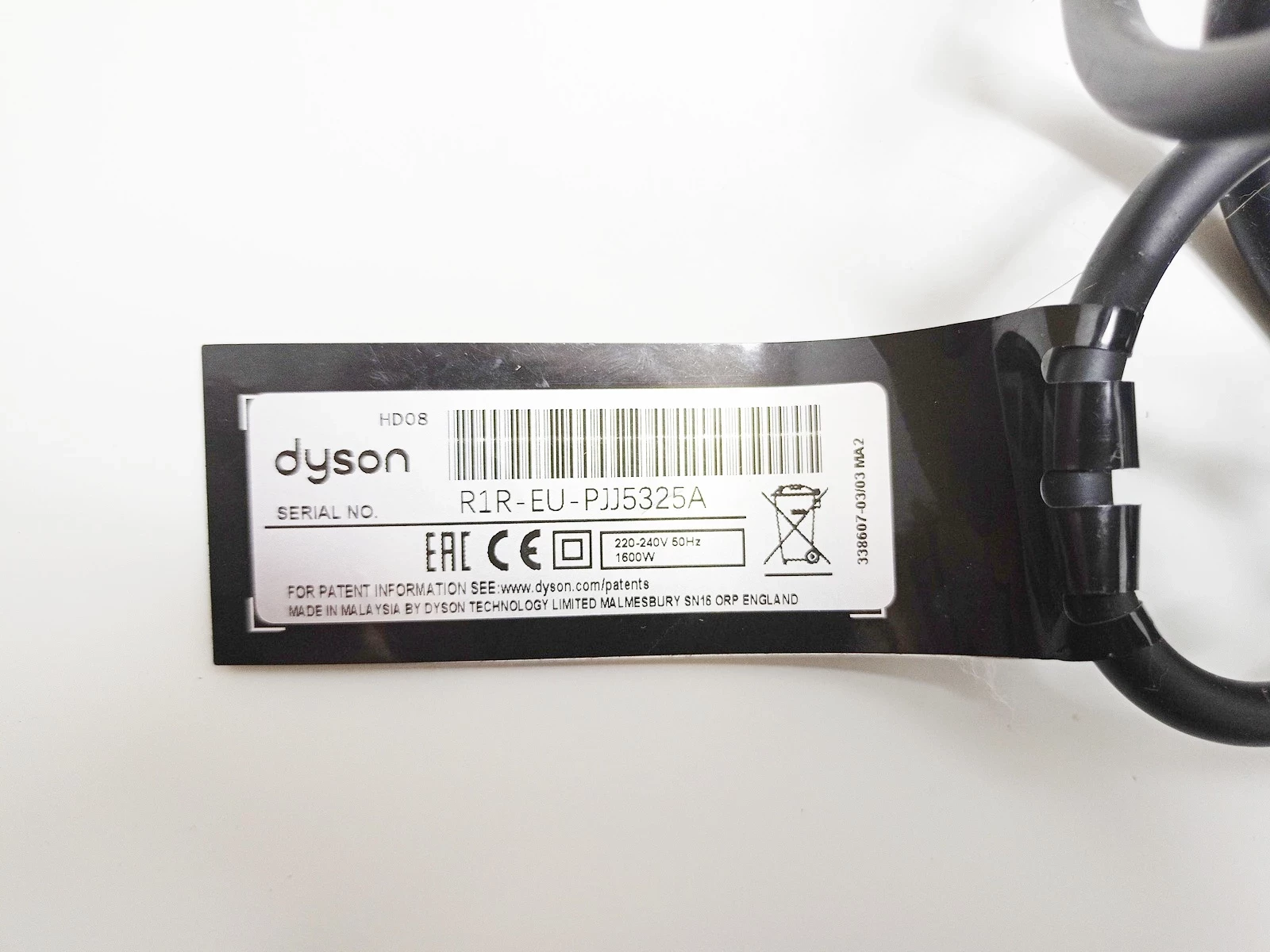 suszarka-do-wlosow-dyson-supersonic-model-hd08-liczba-zakresow-temperatury-4