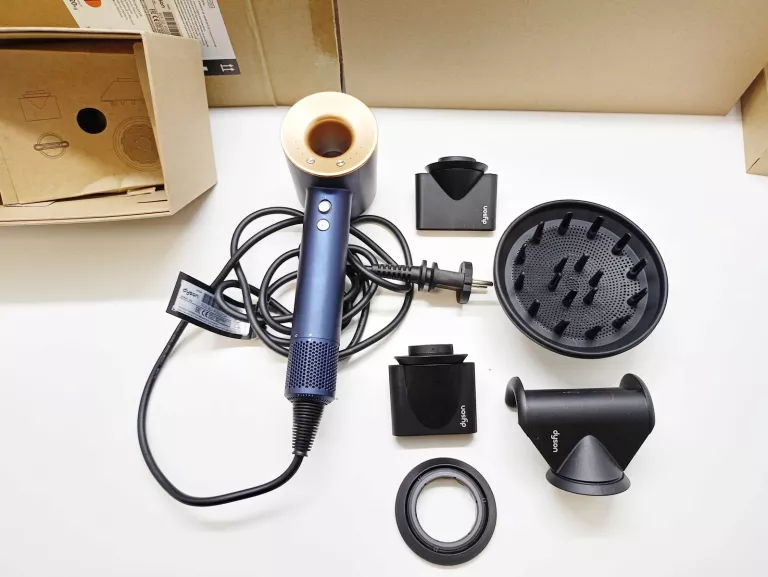 suszarka-do-wlosow-dyson-supersonic-model-hd08-nadbystrzycka-20-sj-lublin