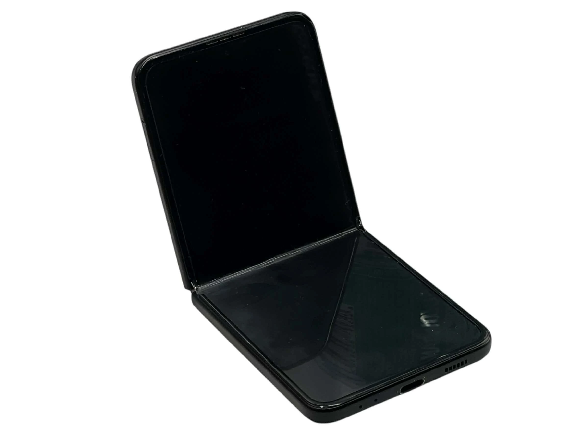 telefon-samsung-galaxy-flip3-5g-przekatna-ekranu-670