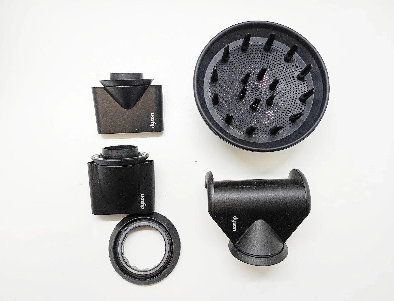 suszarka-do-wlosow-dyson-supersonic-model-hd08-ean-gtin-5905255738850