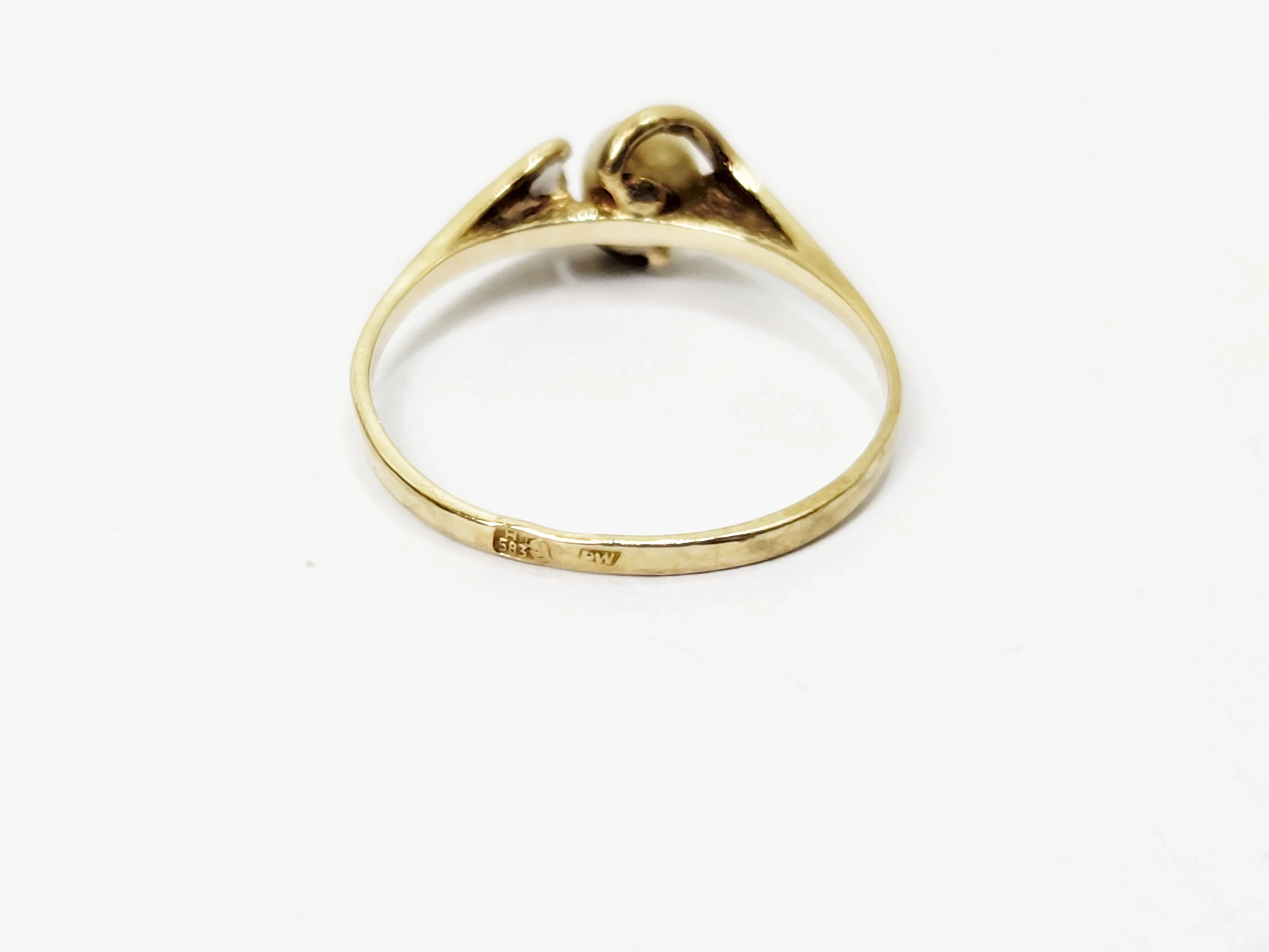 zloty-pierscionek-14ct-134g-13r-material-15835-2