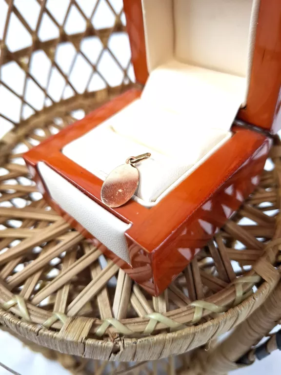 wyrob-jubilerski-uzywany-zlota-zawieszka-medalik-z-aniolkiem-054g-333-stan-11323-2