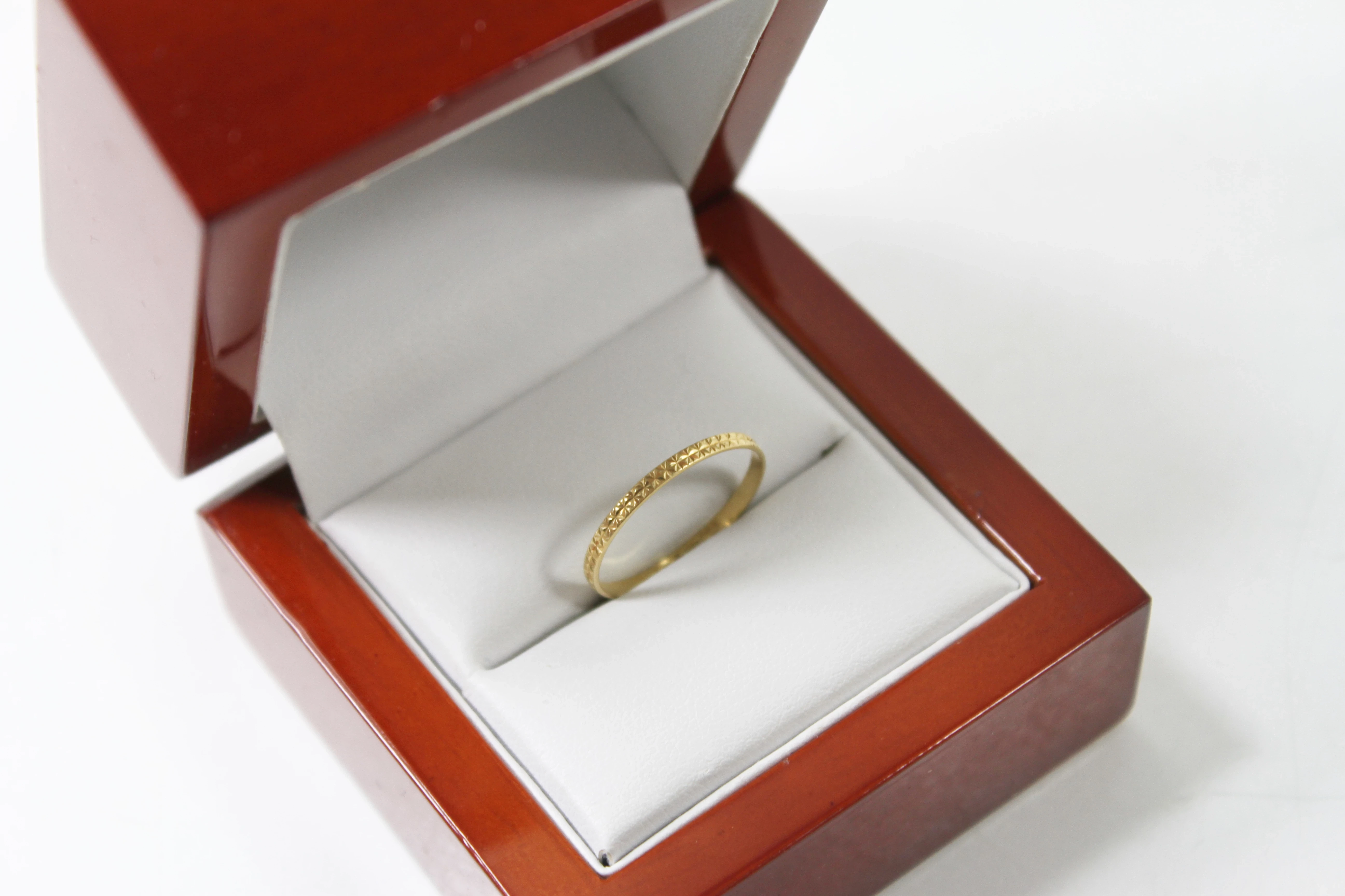 zloty-pierscionek-750-g077-r15-stan-11323-2