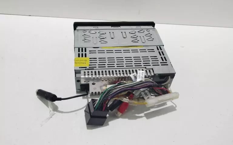 radio-clarion-cz302e-radio-205766-1